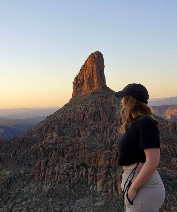 Hiking to Weaver’s Needle in the Superstition Mountains