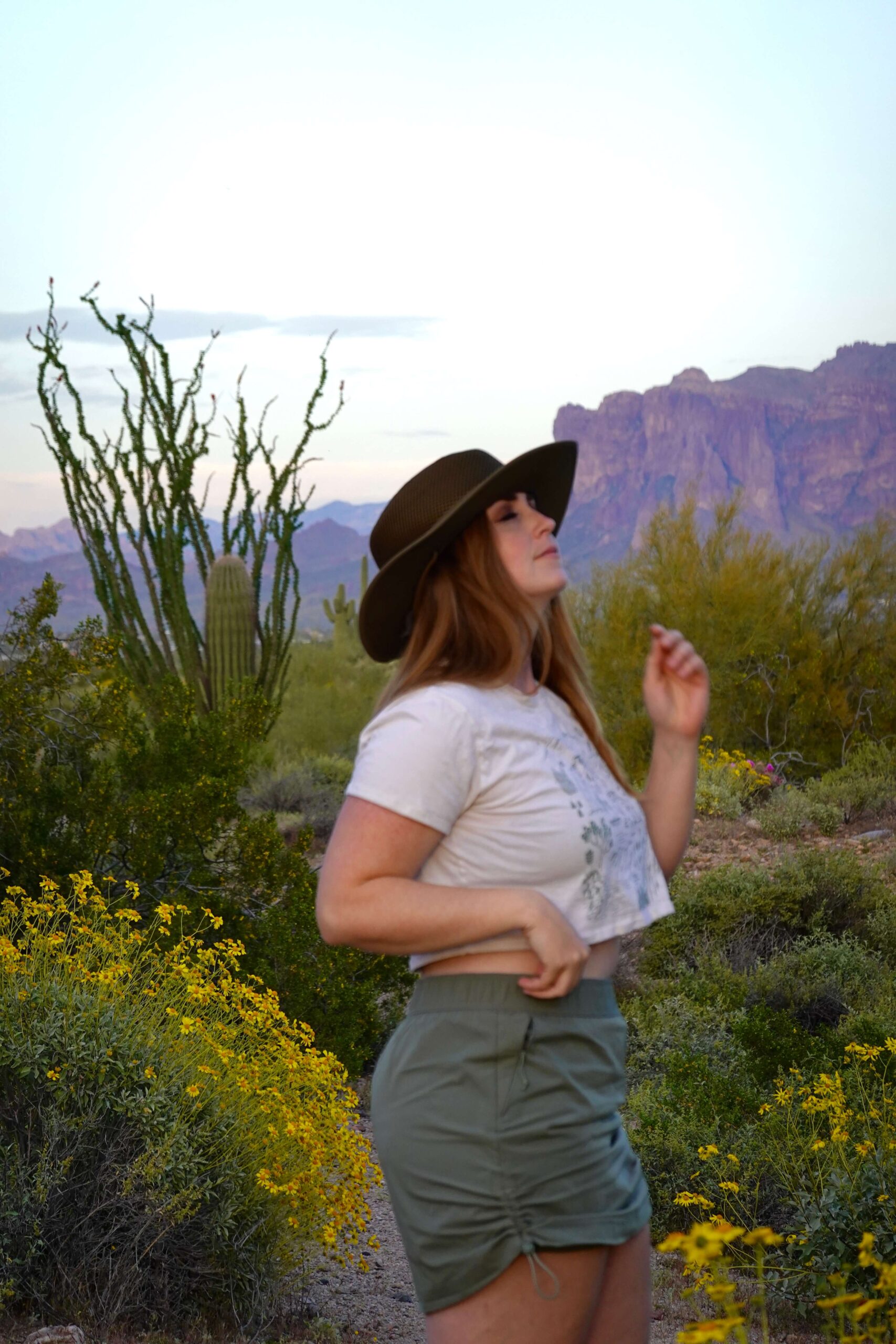 Hiking Outfits for Summer That Will Make You Stand Out on the Trails (& in Your Photos!)