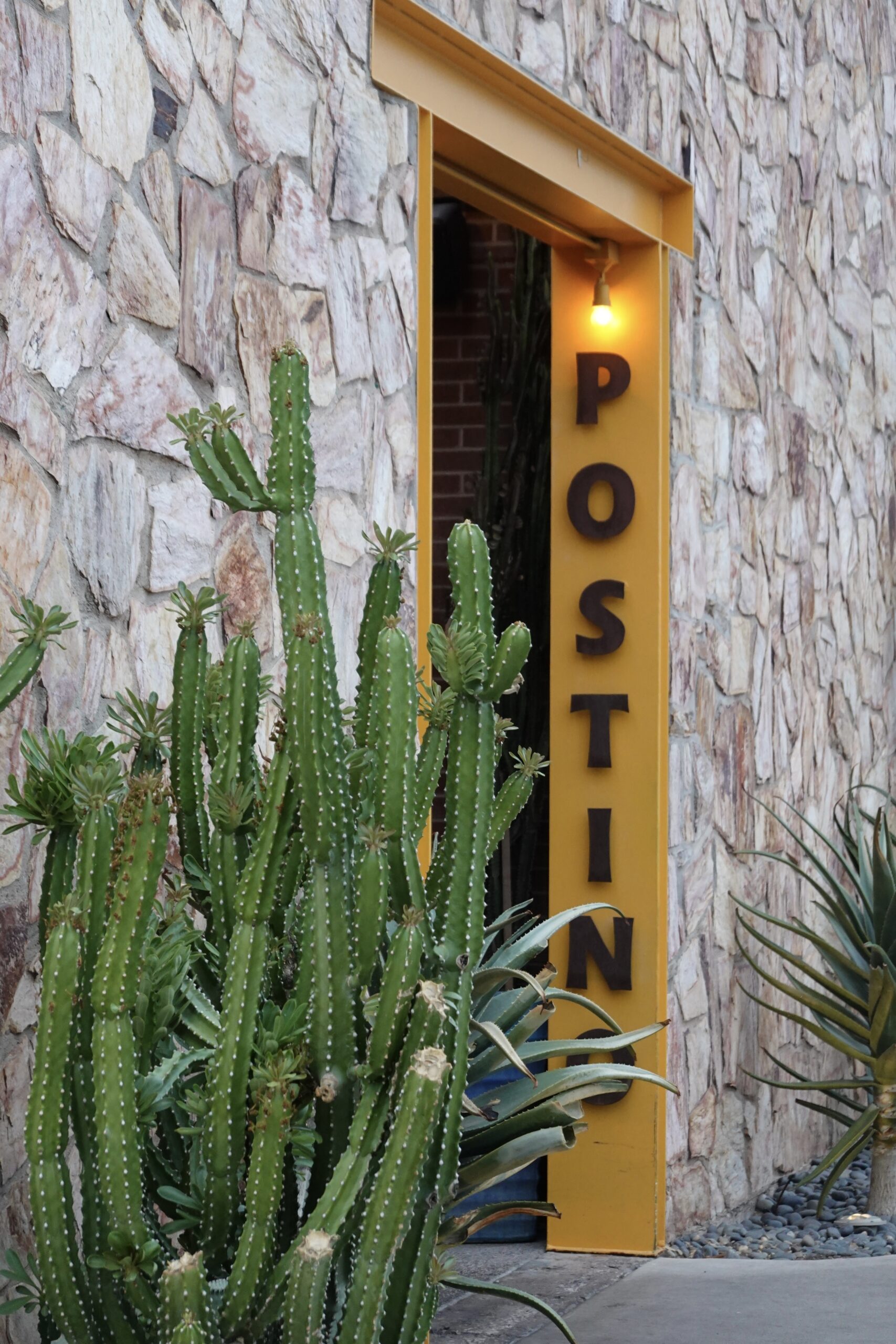 awesome restaurants in phoenix- postinos