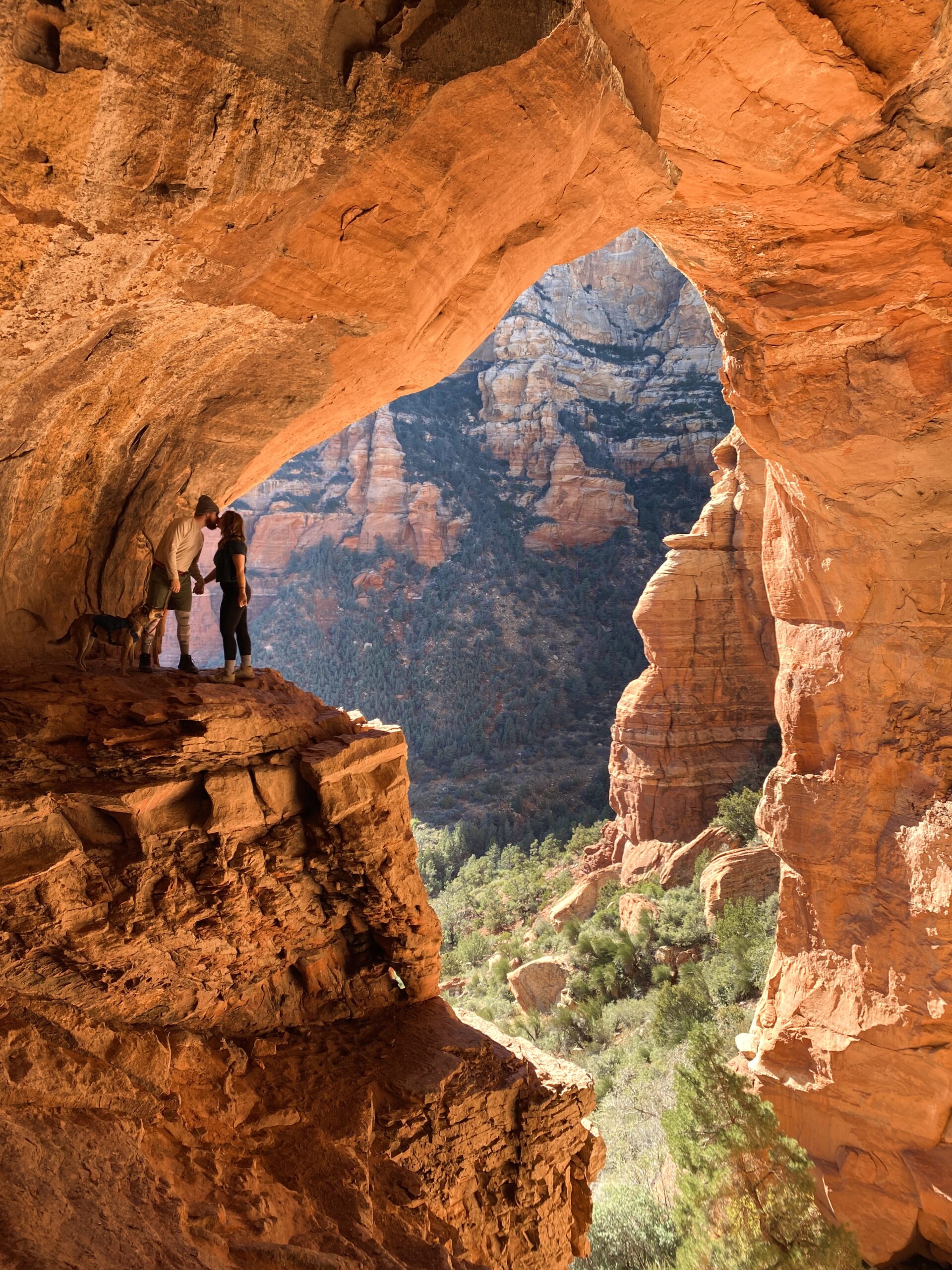 a couple kissing in keyhole cave