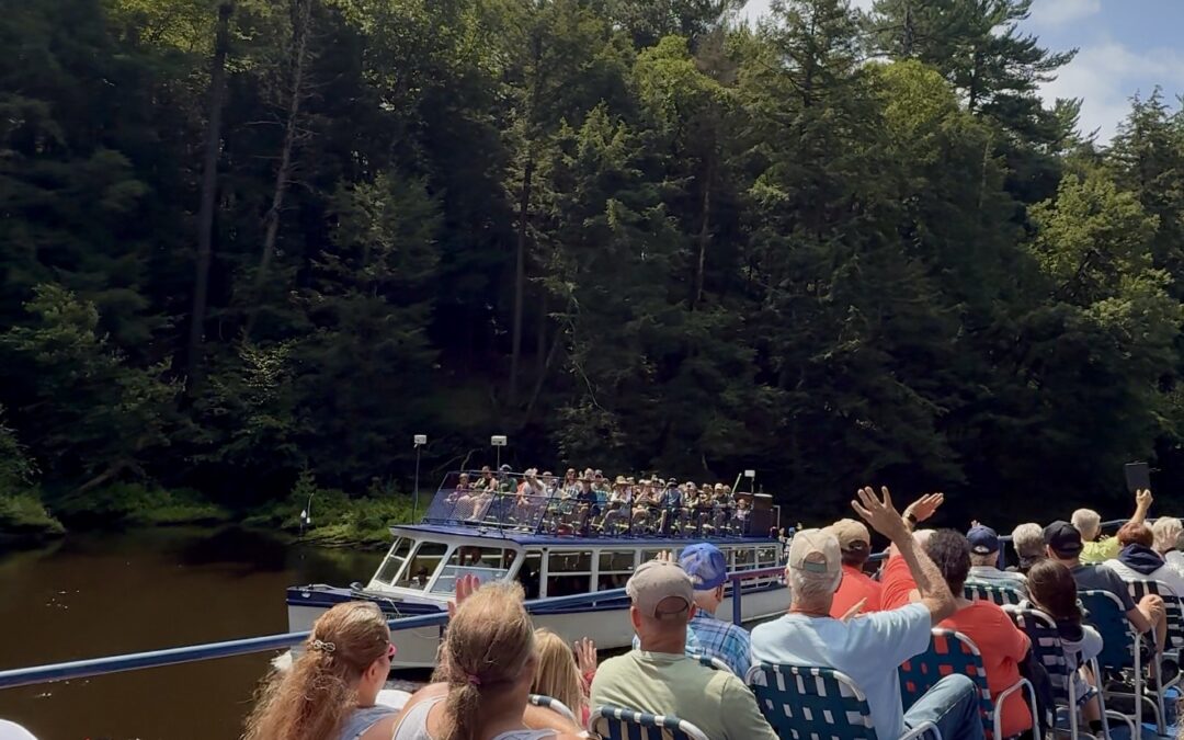 Wisconsin Dells Boat Tour: A Review
