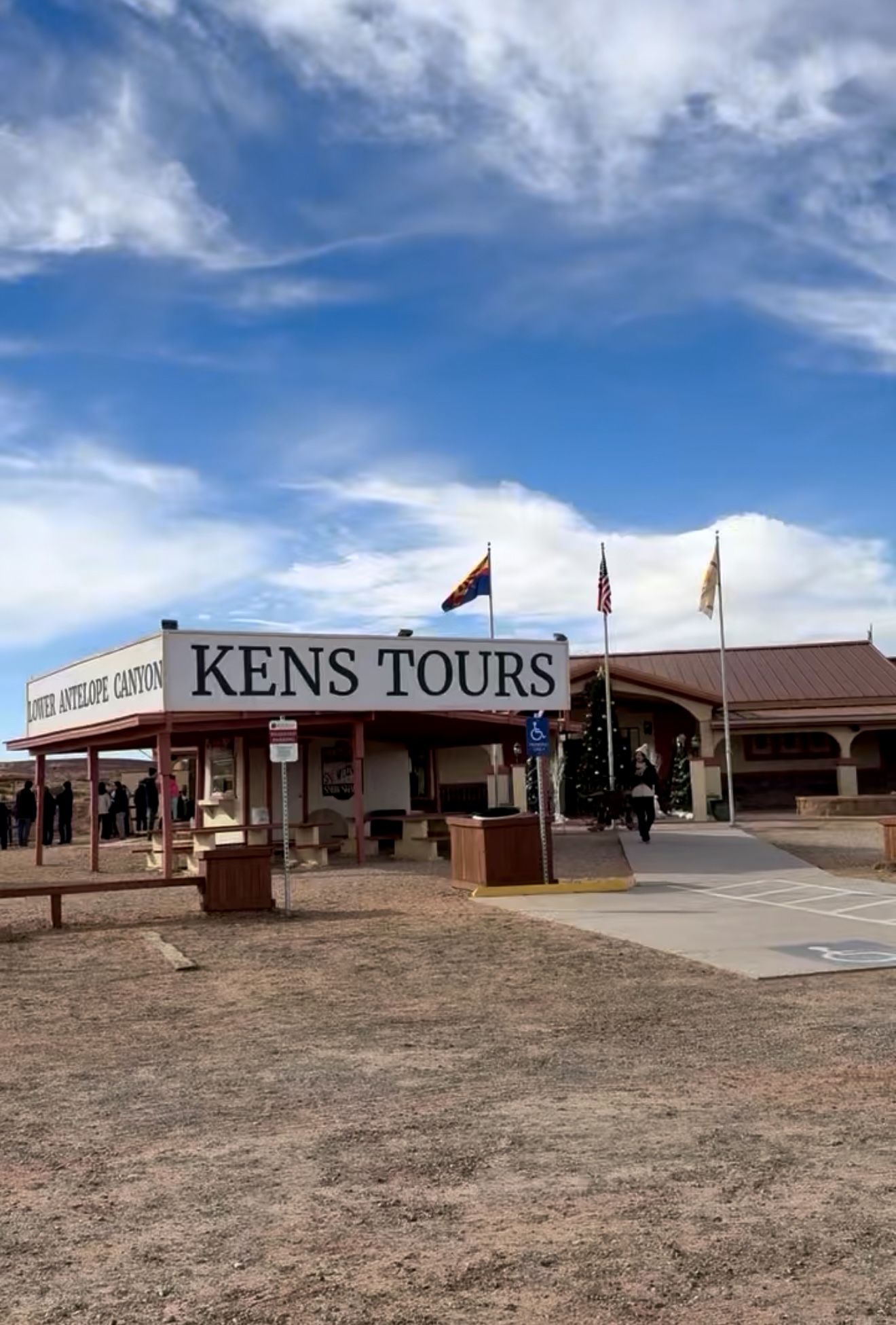 photo of kens tours in page arizona