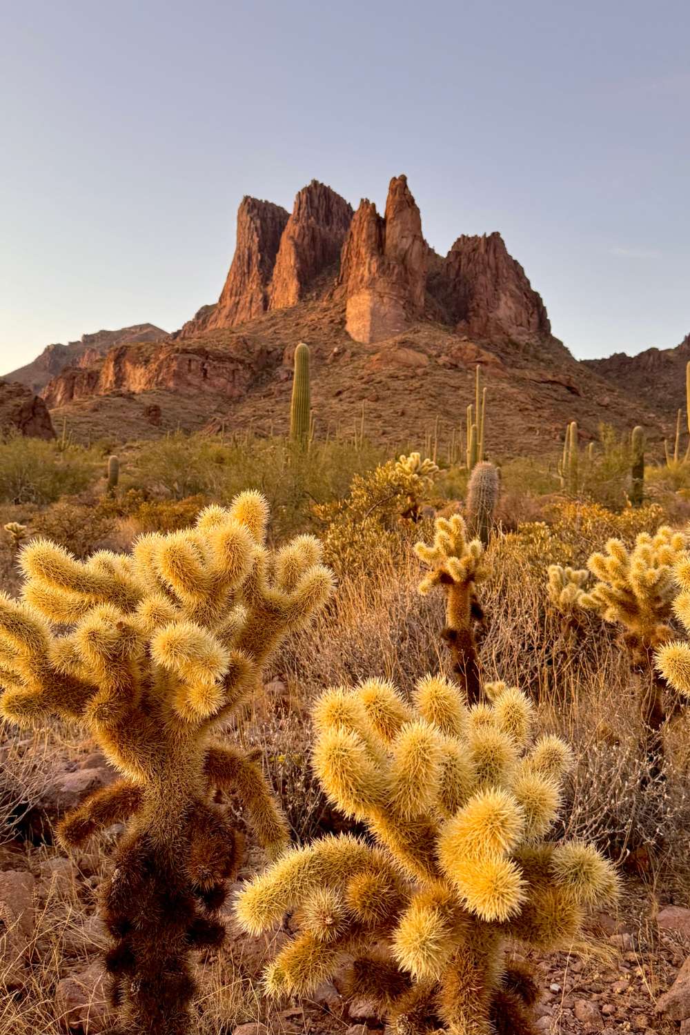 photo of the superstition mountains